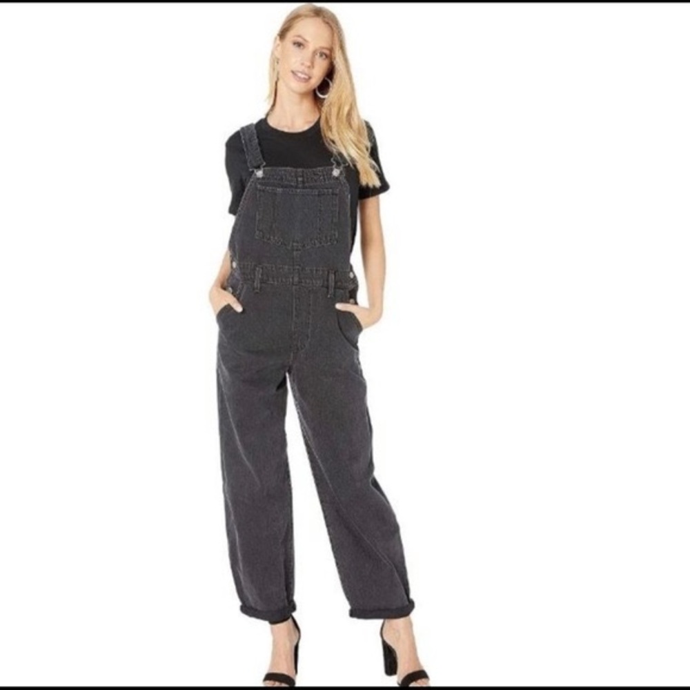 COPY - NWT Levi's Premium Baggy Overall Loose Can…